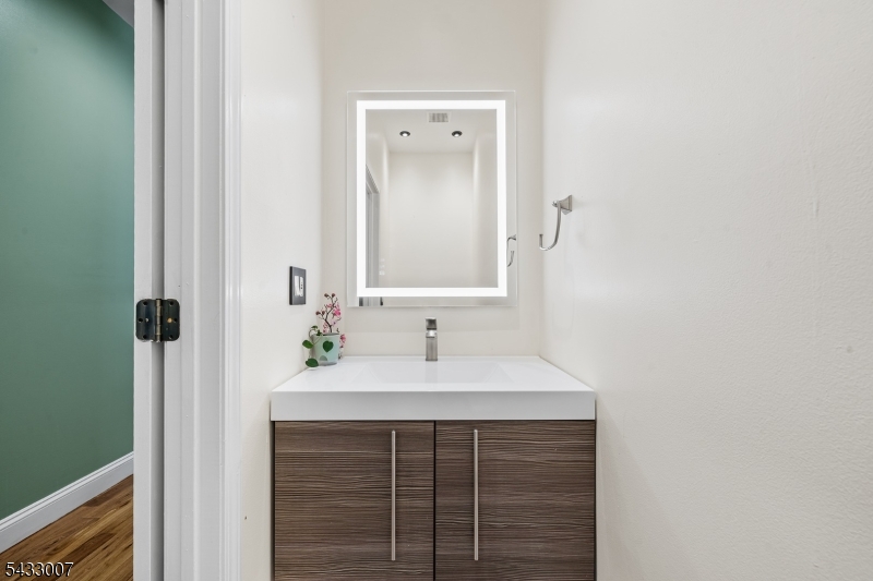 708 East Front Street, Unit 2 Plainfield, NJ 07062 - Photo 9 of 27
