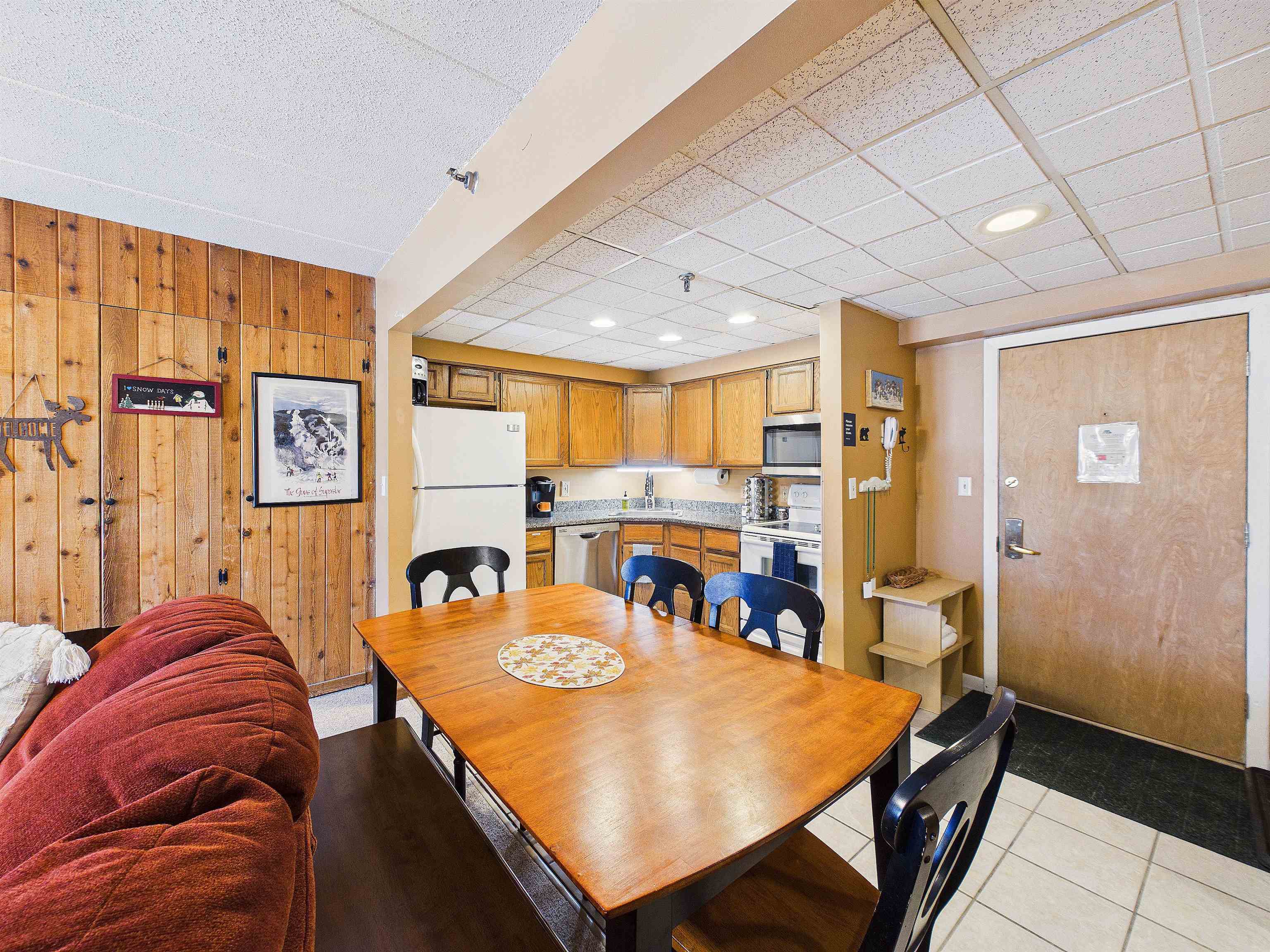 137 East Mountain Road, Unit 2B3 Killington, VT 05751 - Photo 4 of 43 Gallery Image 4