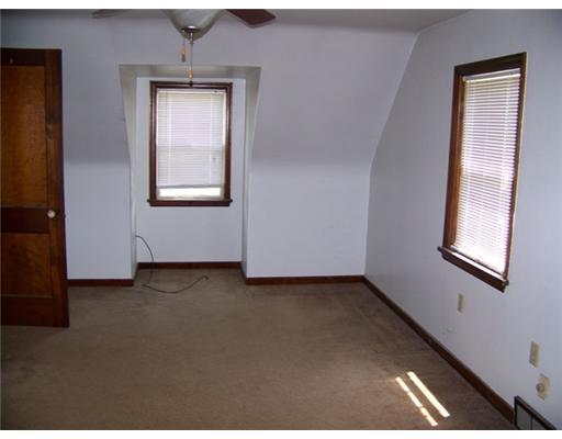 781 Thompson Run Road Pittsburgh, PA 15237 - Photo 8 of 10 Bedroom.