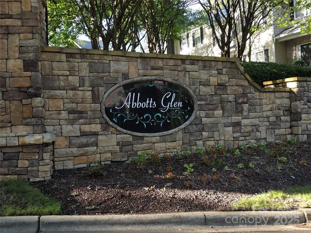 $1,898 | 2184 Winthrop Chase Drive, Charlotte, NC 28212