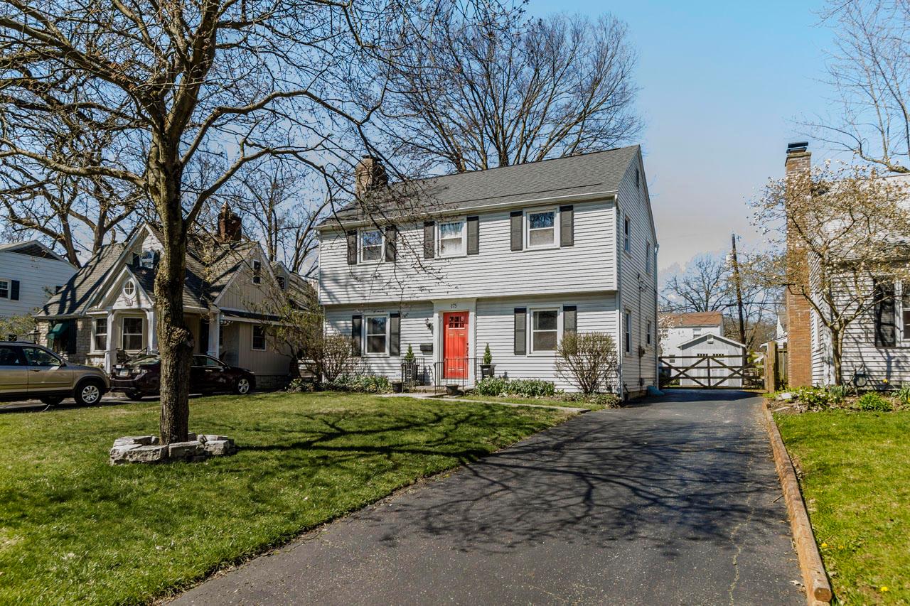 175 South Broadleigh Road Columbus, OH 43209 - Photo 3 of 46