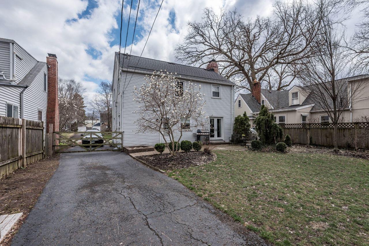 175 South Broadleigh Road Columbus, OH 43209 - Photo 32 of 46