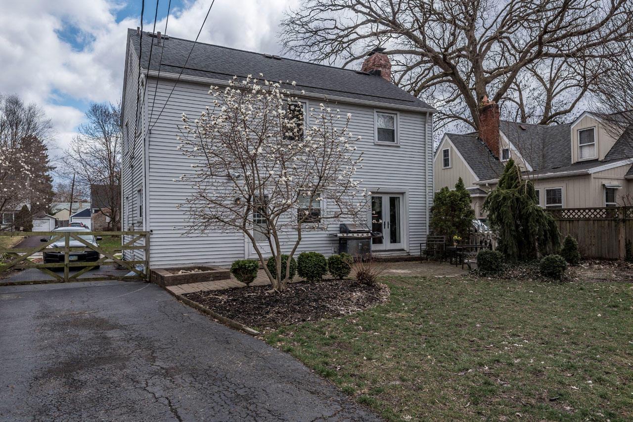 175 South Broadleigh Road Columbus, OH 43209 - Photo 33 of 46