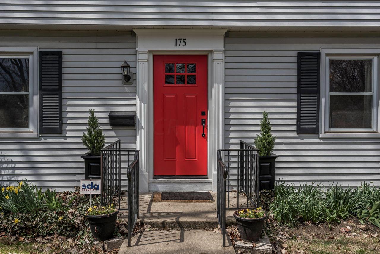 175 South Broadleigh Road Columbus, OH 43209 - Photo 7 of 46