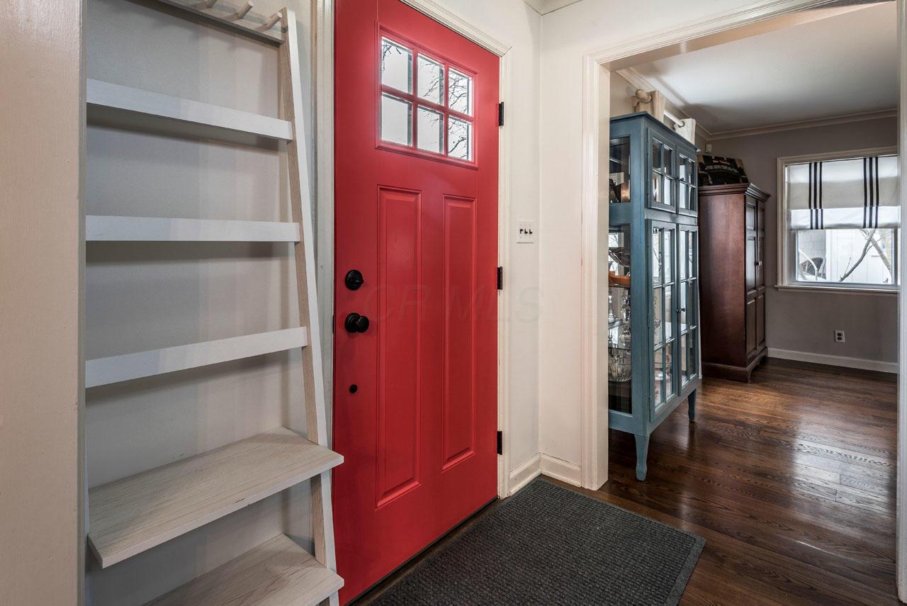 175 South Broadleigh Road Columbus, OH 43209 - Photo 8 of 46