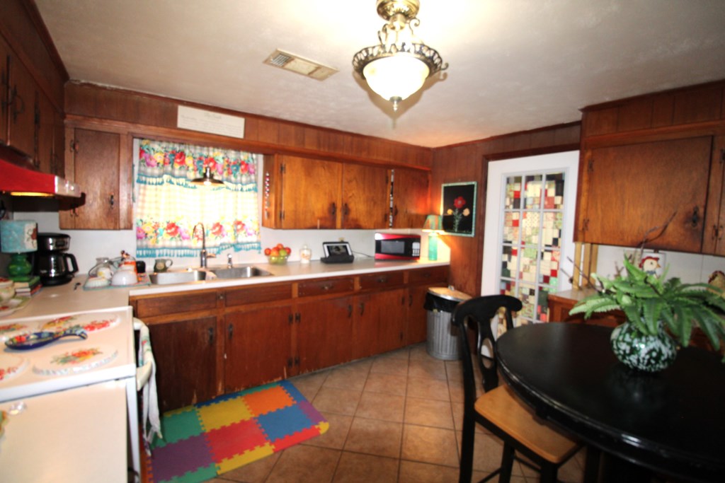374 Manta Road Cusseta, GA 31805 - Photo 24 of 49 Kitchen