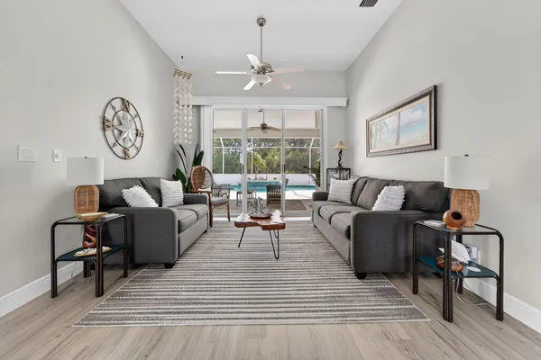 $699,000 | 527 Northwest Bellworth Place, Jensen Beach, FL 34957