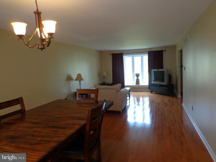 17 Michael Road Holland, PA 18966 - Photo 5 of 19 Dining Room