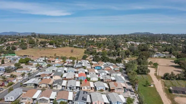 $325,000 | 1638 Calavo Road, Unit 34, Fallbrook, CA 92028