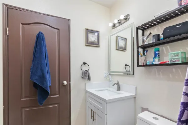 $325,000 | 1638 Calavo Road, Unit 34, Fallbrook, CA 92028