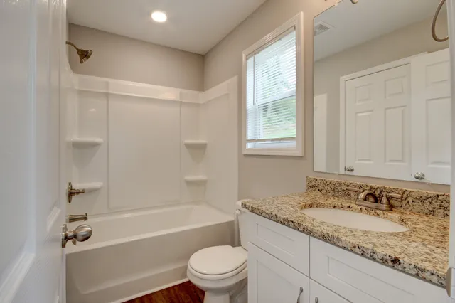 $1,200 | 919 Woody Hills Drive, Clarksville, TN 37040