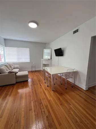 $2,450 | 1219 Meridian Avenue, Unit 8, Miami Beach, FL 33139