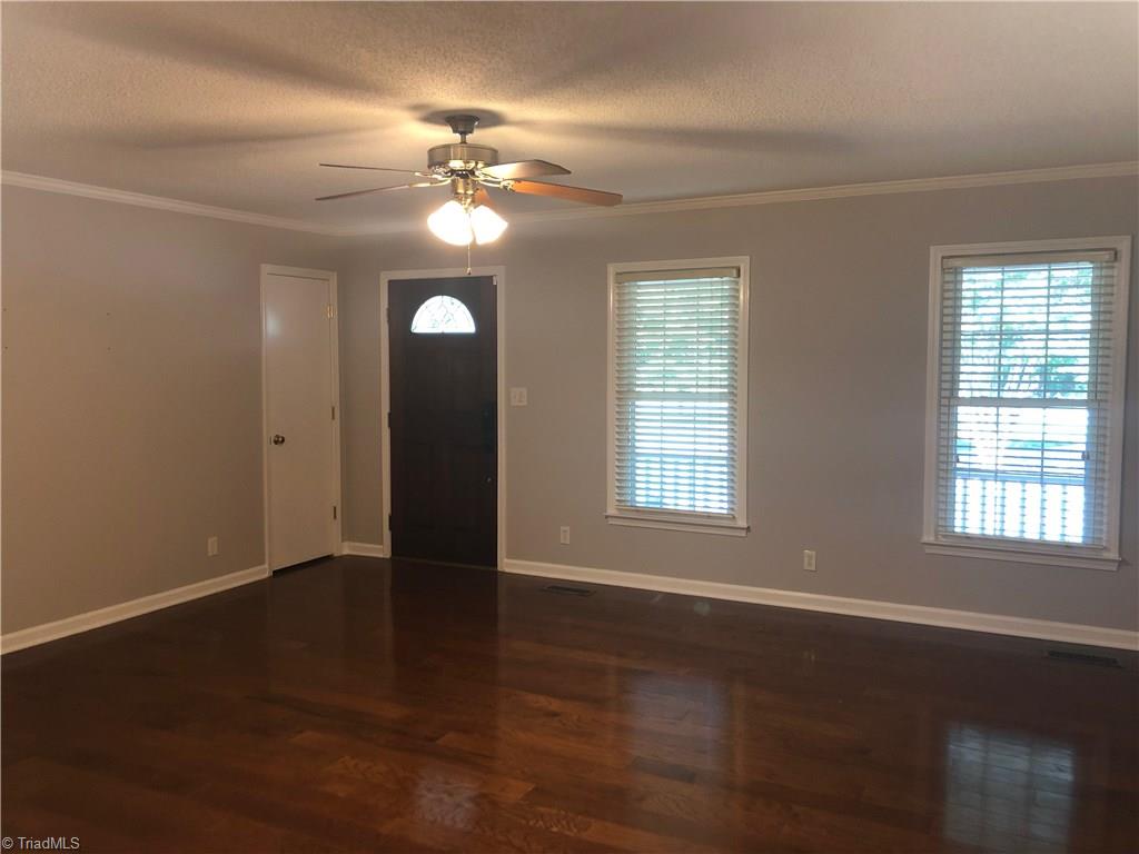 4429 Hampton Road Clemmons, NC 27012 - Photo 4 of 12 Gallery Image 4