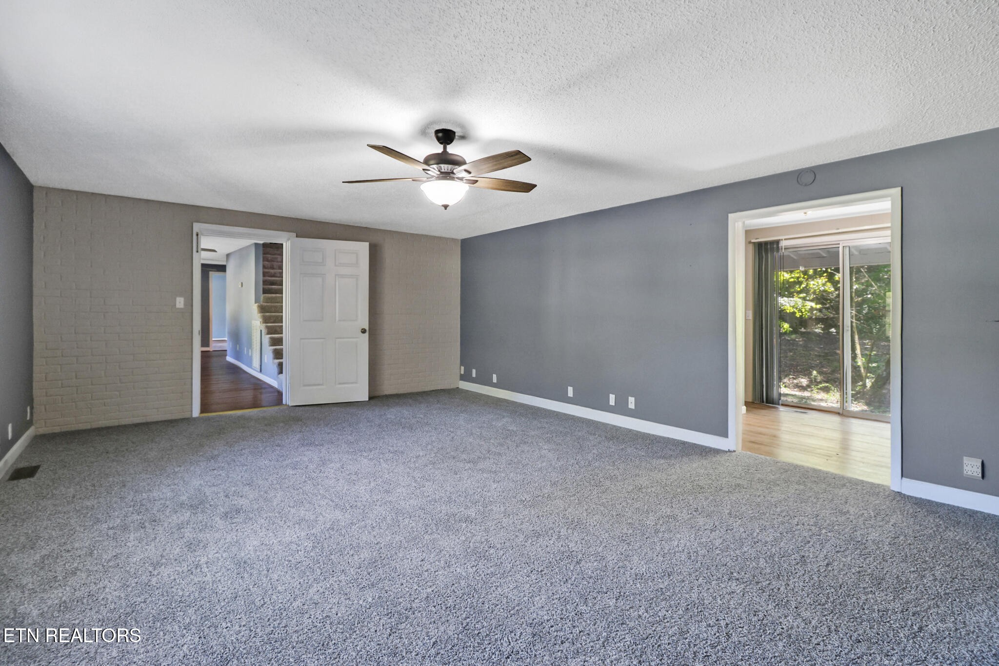 1271 Gouldstown Road Jamestown, TN 38556 - Photo 19 of 52 a view of an empty room with a window