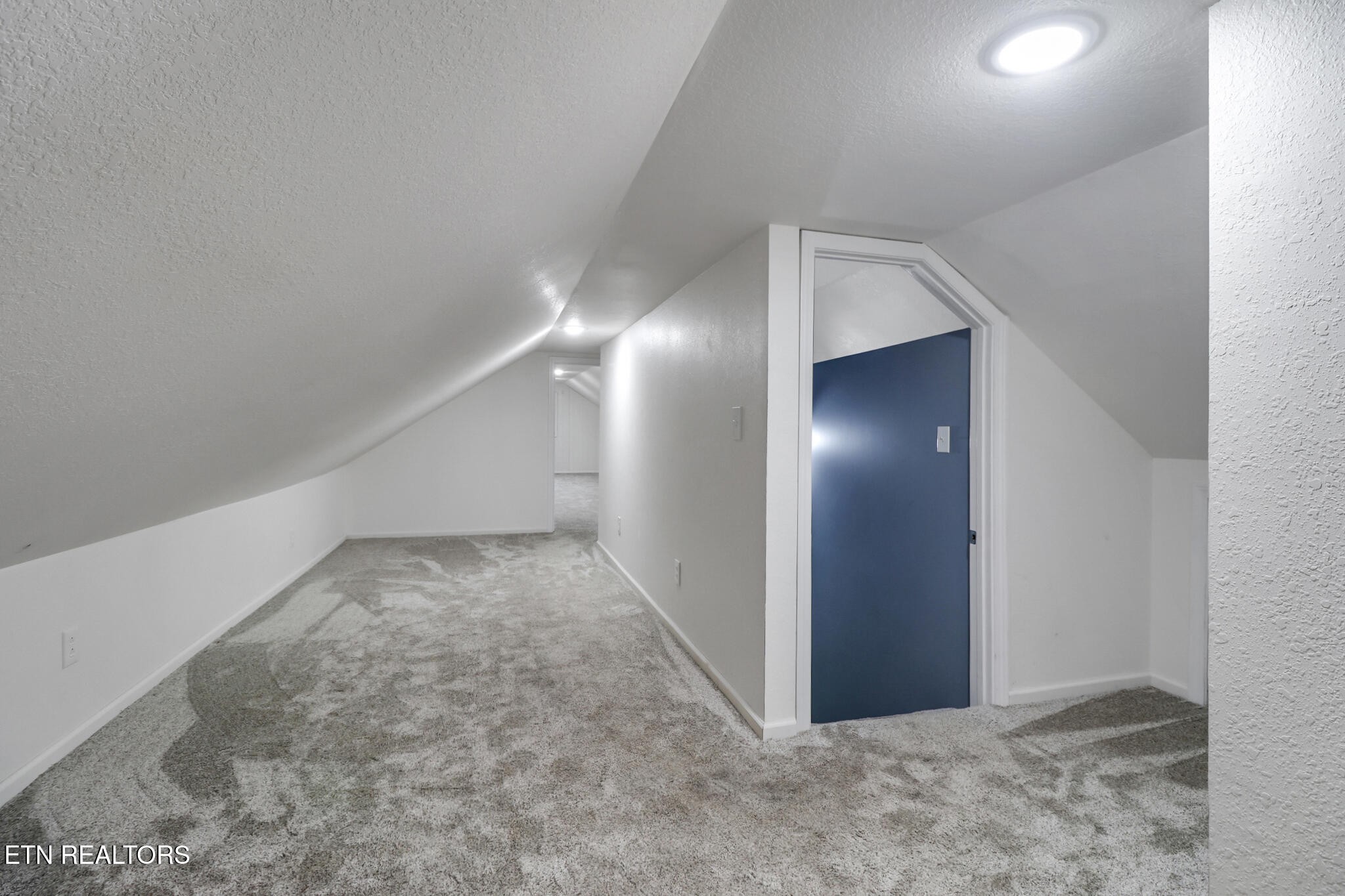 1271 Gouldstown Road Jamestown, TN 38556 - Photo 33 of 52 a view of an empty room