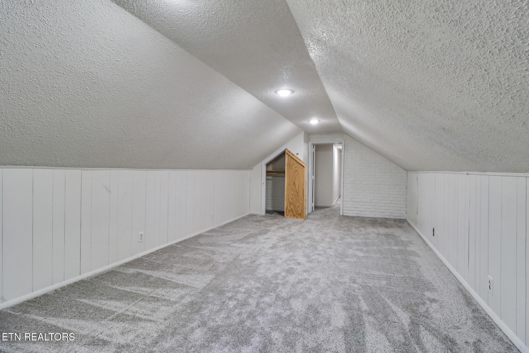 1271 Gouldstown Road Jamestown, TN 38556 - Photo 38 of 52 a view of an empty room