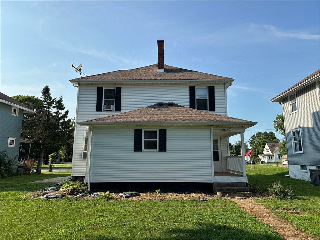 22 East Woodyard Avenue Ridge Farm, IL 61870 - Photo 4 of 6