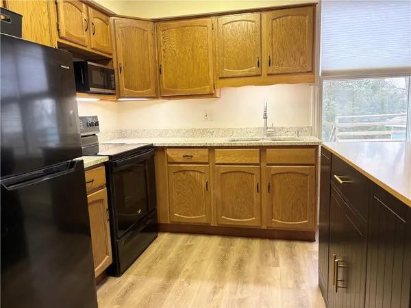 $359,000 | 254 Rose Marie Drive, Linn Valley, KS 66040
