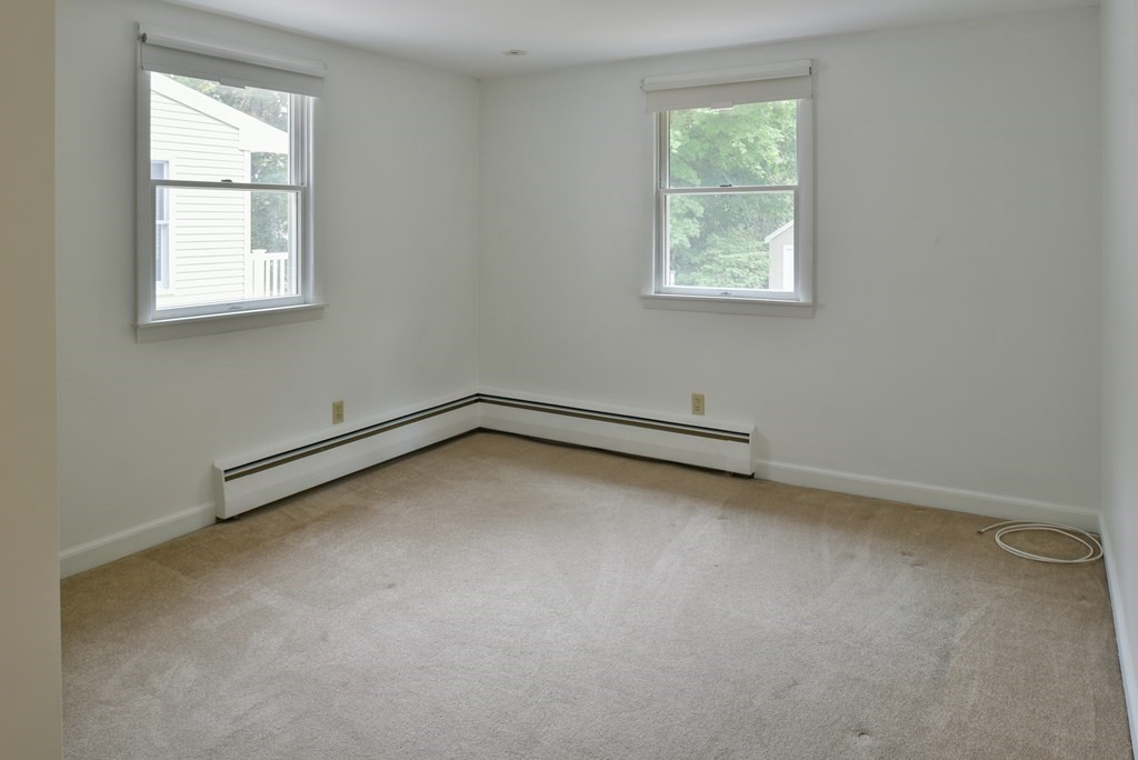 11 Robert Road Danvers, MA 01923 - Photo 15 of 31 Gallery Image 15
