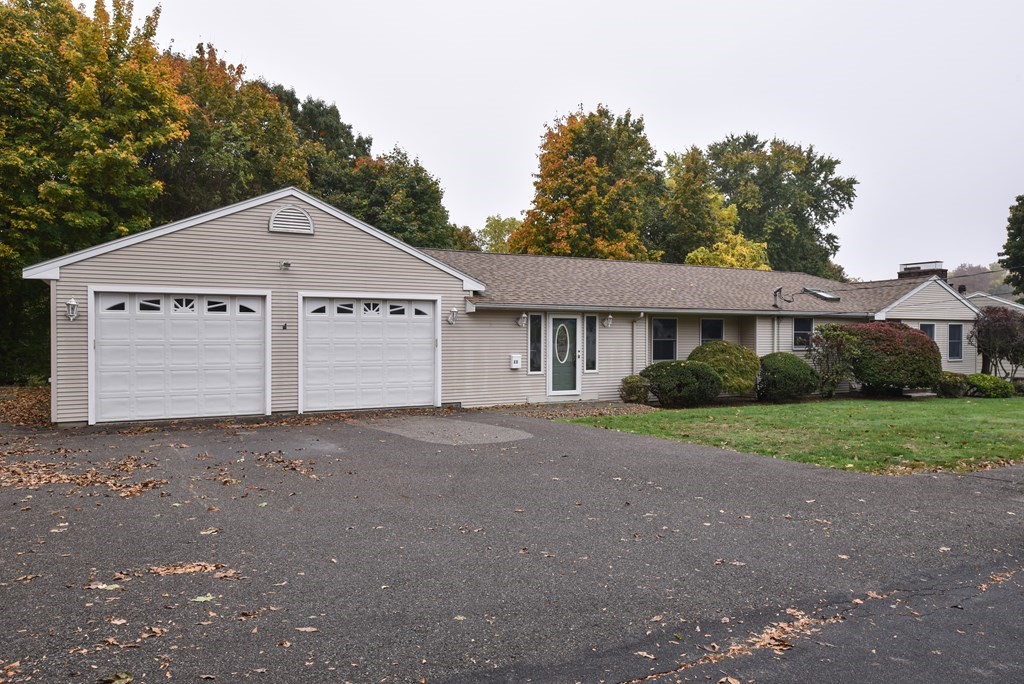 11 Robert Road Danvers, MA 01923 - Photo 2 of 31 Gallery Image 2
