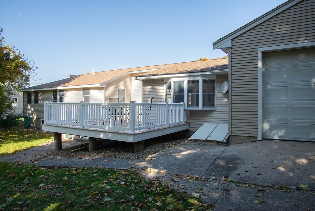 11 Robert Road Danvers, MA 01923 - Photo 26 of 31 Gallery Image 26