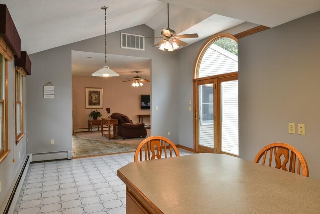 11 Robert Road Danvers, MA 01923 - Photo 10 of 31 Gallery Image 10
