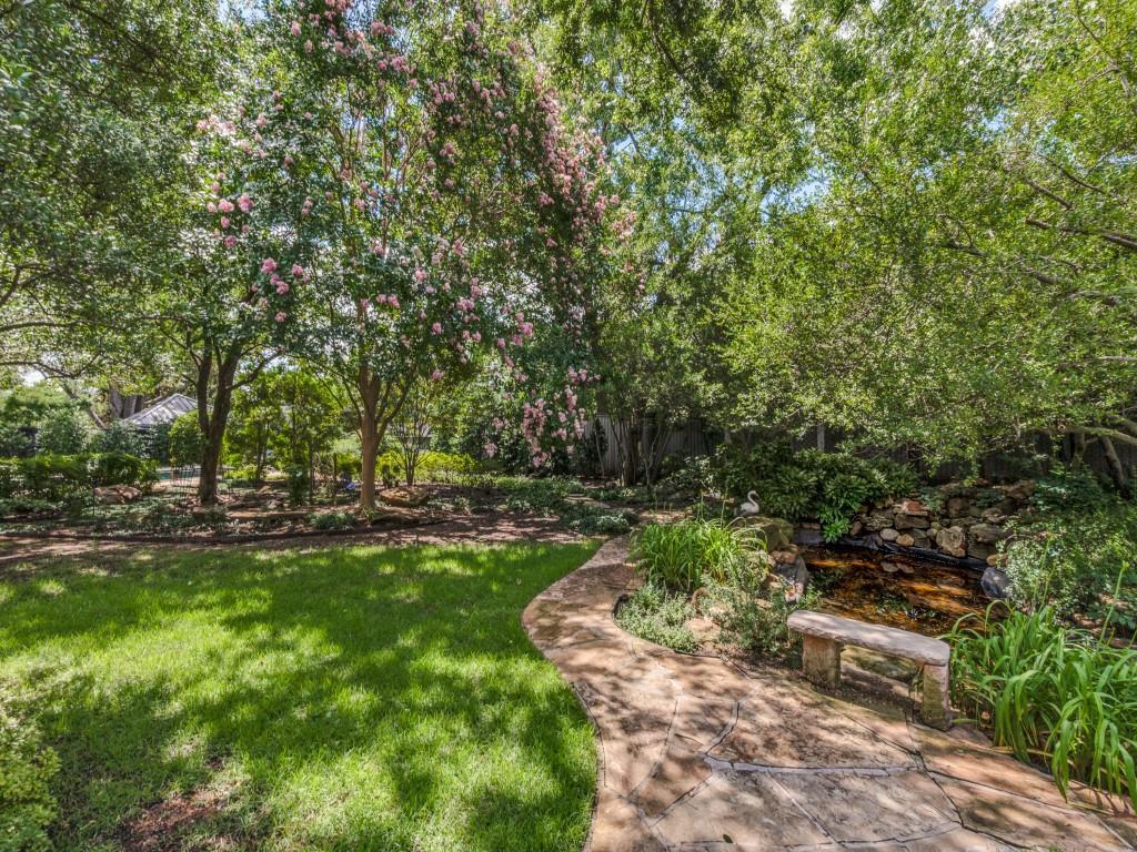 4420 Park Lane Dallas, TX 75220 - Photo 37 of 40 a view of a backyard with large trees