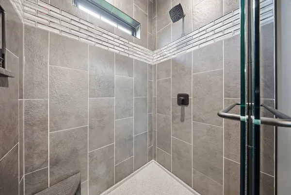 $989,900 | 2401 North 4350th Road, Sheridan, IL 60551