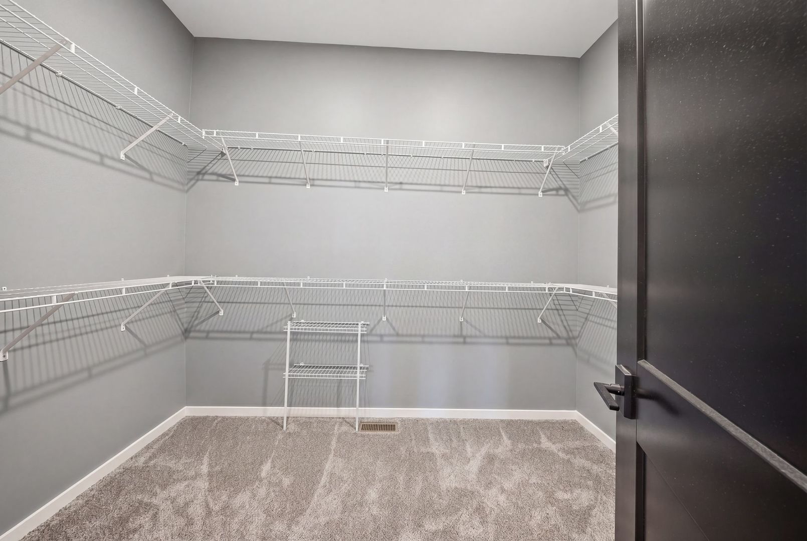 2401 North 4350th Road Sheridan, IL 60551 - Photo 31 of 56