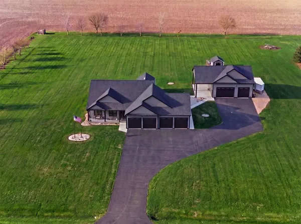 $989,900 | 2401 North 4350th Road, Sheridan, IL 60551