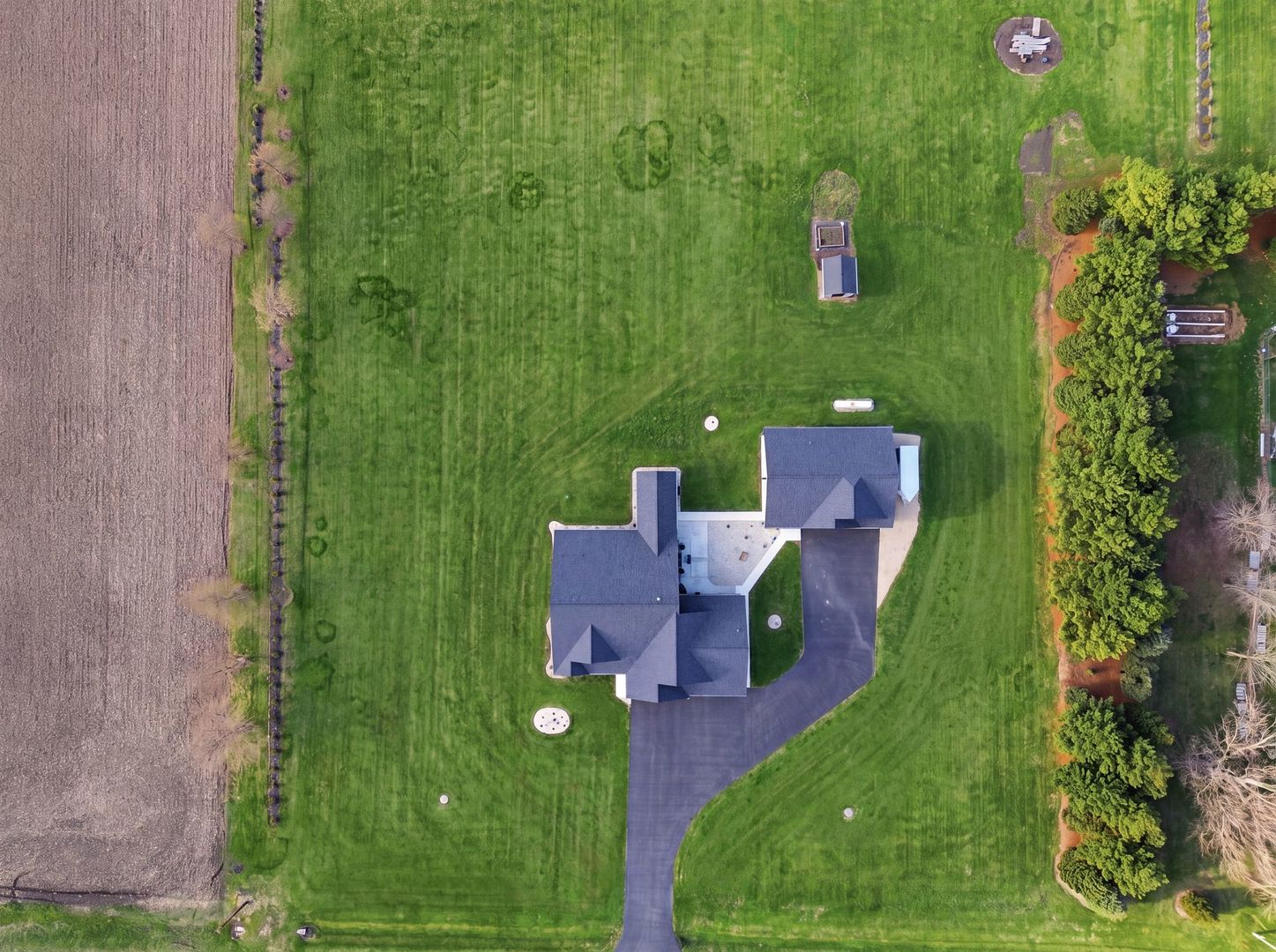 2401 North 4350th Road Sheridan, IL 60551 - Photo 52 of 56