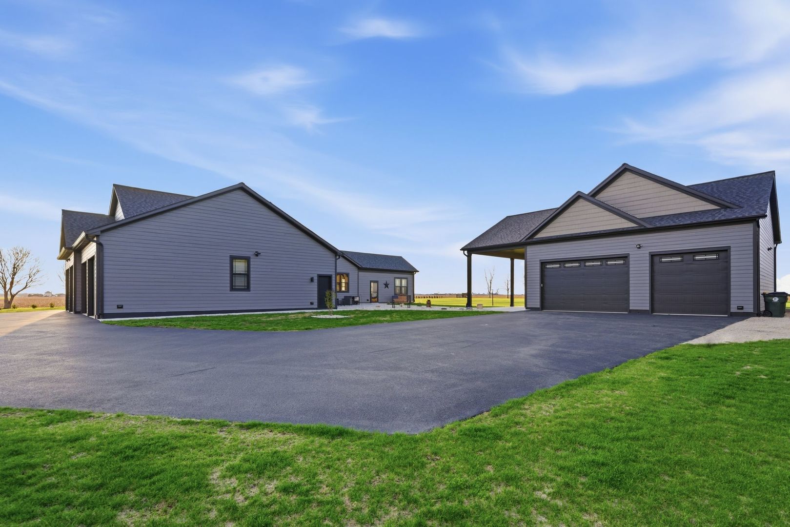 2401 North 4350th Road Sheridan, IL 60551 - Photo 6 of 56