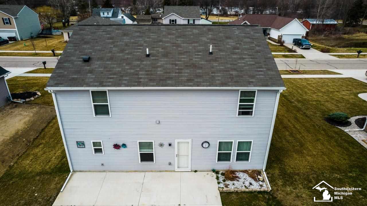 755 Rabbit Run Road Carleton, MI 48117 - Photo 31 of 40 50069783-30.JPG