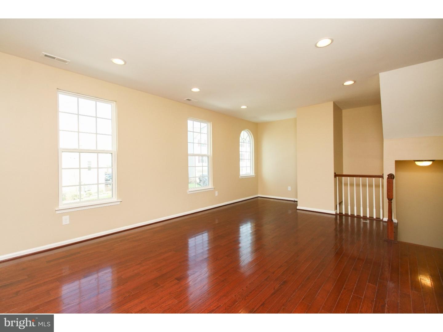 42 Wallace Road Mount Holly, NJ 08060 - Photo 10 of 22 Living Room