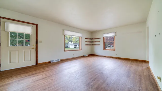 $150,000 | 240 Renrose Avenue, Loves Park, IL 61111