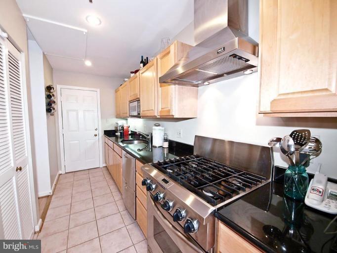 2413 20th Street Northwest, Unit 6 Washington, DC 20009 - Photo 3 of 6 Kitchen