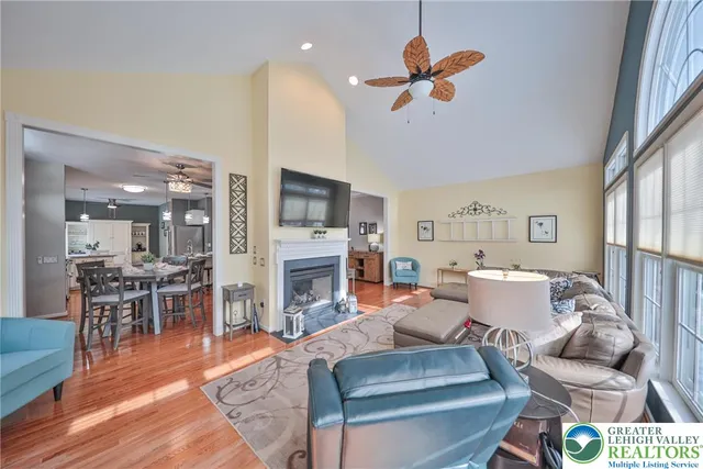 $520,000 | 134 Glenmoor Circle South, Easton, PA 18045