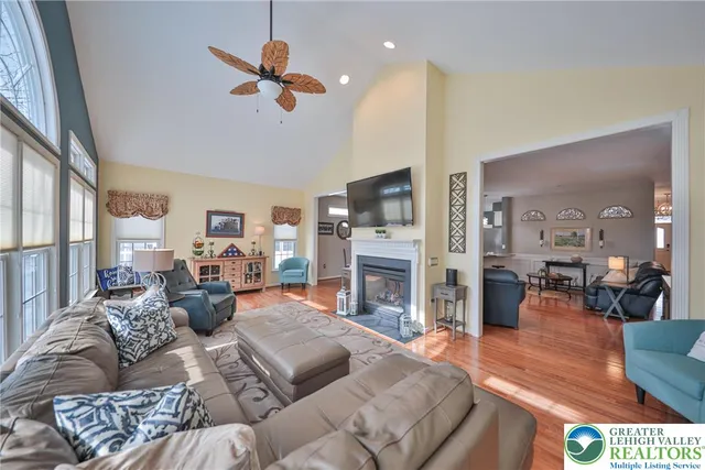 $520,000 | 134 Glenmoor Circle South, Easton, PA 18045