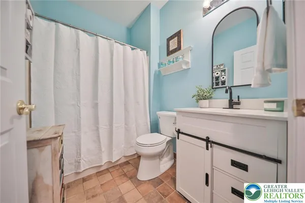 $505,000 | 134 Glenmoor Circle South, Easton, PA 18045