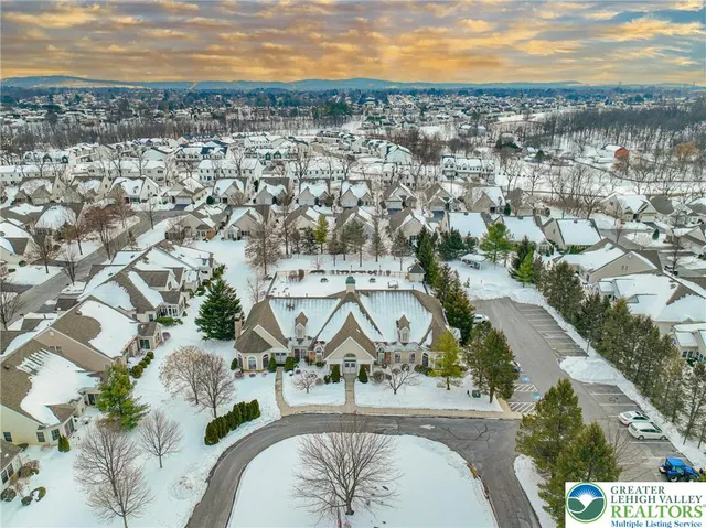 $520,000 | 134 Glenmoor Circle South, Easton, PA 18045