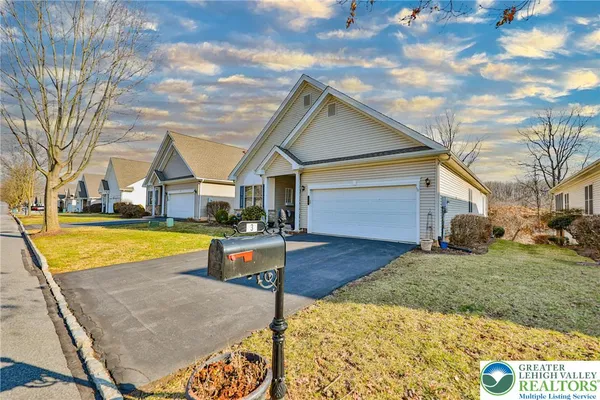 $505,000 | 134 Glenmoor Circle South, Easton, PA 18045