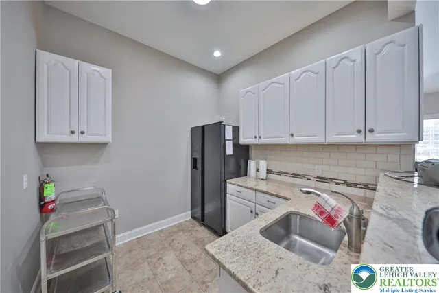 $520,000 | 134 Glenmoor Circle South, Easton, PA 18045