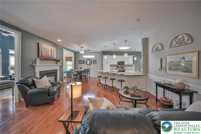 $520,000 | 134 Glenmoor Circle South, Easton, PA 18045