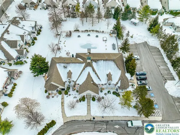 $505,000 | 134 Glenmoor Circle South, Easton, PA 18045