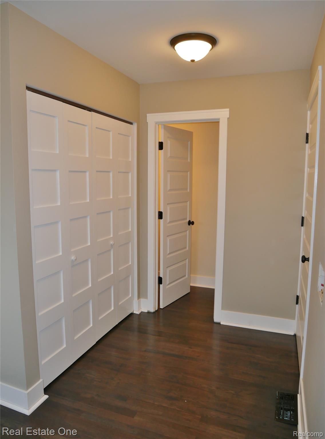 4350 Morgan Road Lake Orion, MI 48359 - Photo 8 of 28 laundry.mud room