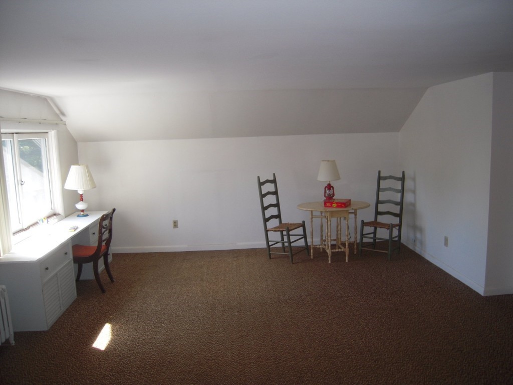 5 Hillcrest Road Essex Junction, VT 05452 - Photo 21 of 36 Gallery Image 21