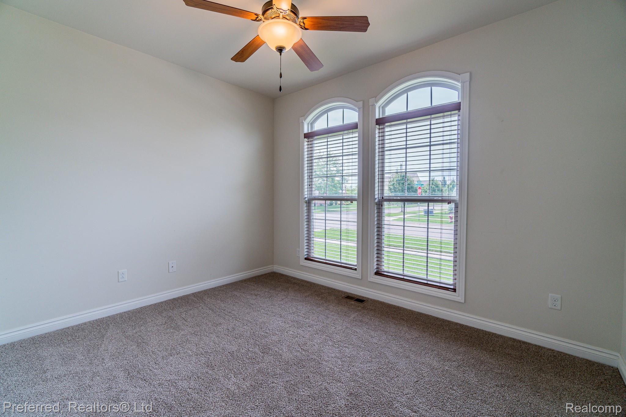 2531 Barkhill Road Canton, MI 48188 - Photo 4 of 33 -06.jpg