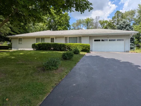 $279,000 | 8692 Glacier Drive, Byron, IL 61010