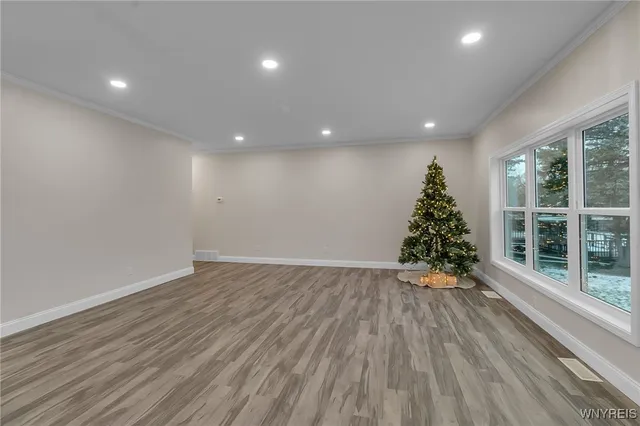 $489,999 | 5200 Berg Road, West Seneca, NY 14218