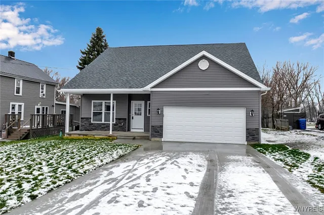 $489,999 | 5200 Berg Road, West Seneca, NY 14218